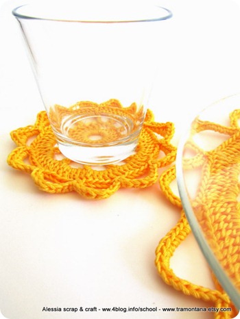 Regali di Natale a crochet: sottobicchiere “clean & simple”