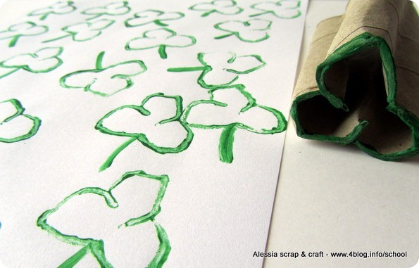 St. Patrick’s Day: carta regalo con trifogli stampati