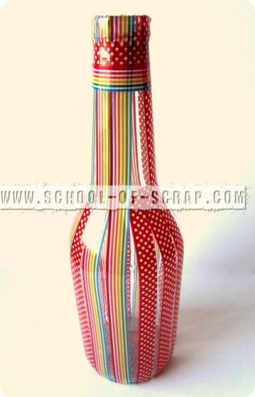 Idee con i Washi Tape: vaso decorato con una bottiglia riciclata