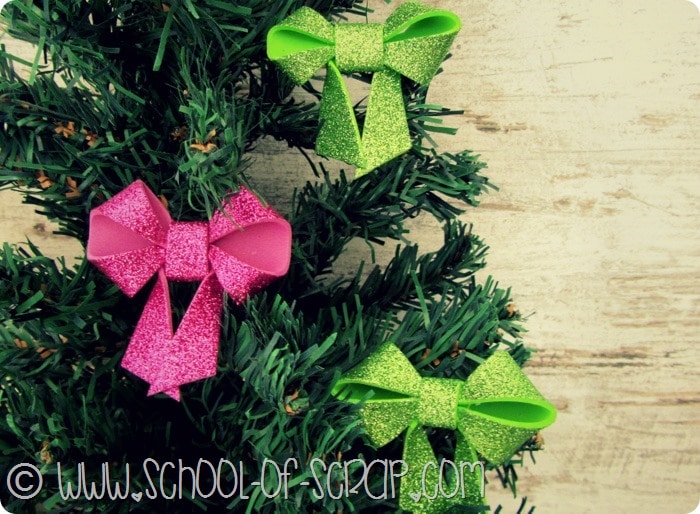 Lavoretti Di Natale Con Carta Eva.Natale In 1 Minuto Come Fare I Fiocchetti Glitterati Per L Albero Iloveopitec Alessia Scrap Craft