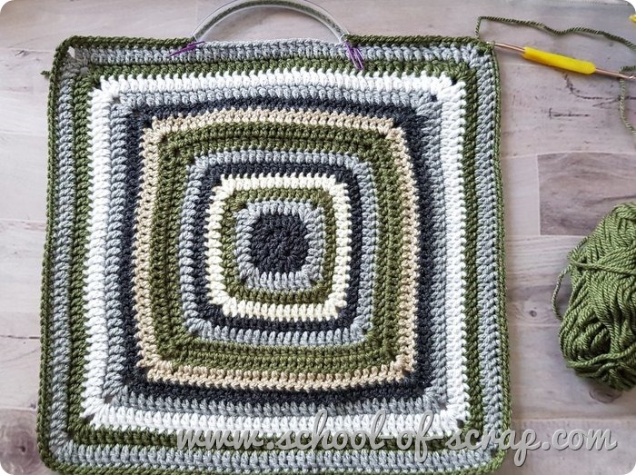 Idee uncinetto: come fare una borsa facile con mattonelle granny square |  Alessia, scrap \u0026 craft…
